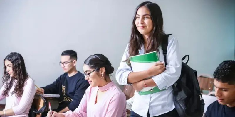 Hands-on youth tech skill development and computer lab training at instudia